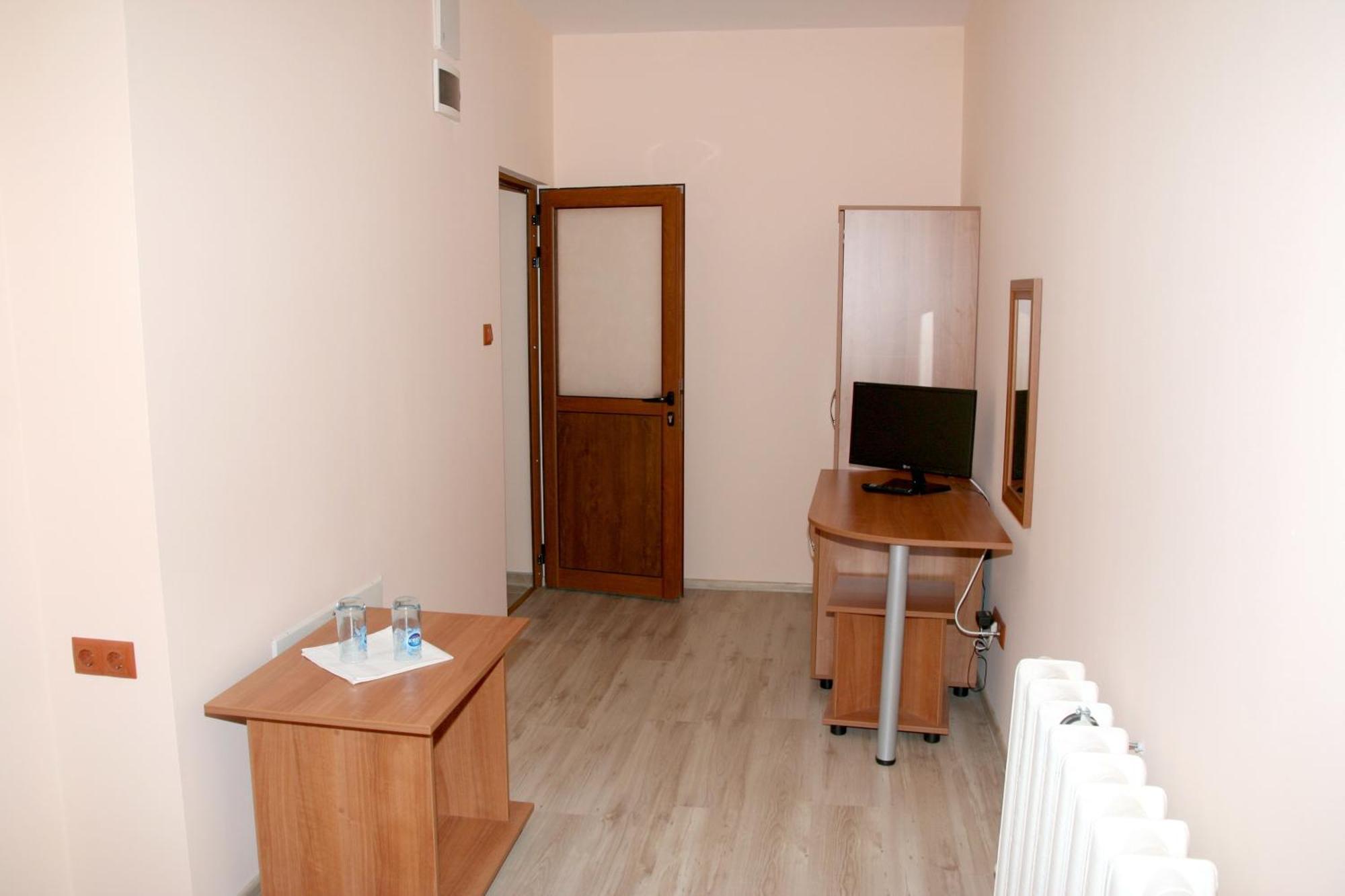 Interrum Hotel Razgrad Habitación foto